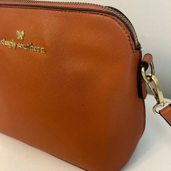 Simply Southern Honey Leather Crossbody Purse Bag Adjustable Strap Small - Picture 4 of 16
